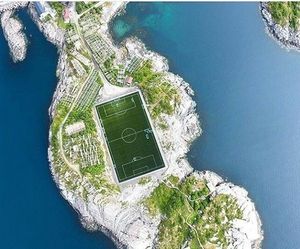 Image post by @dronepals on Instagram