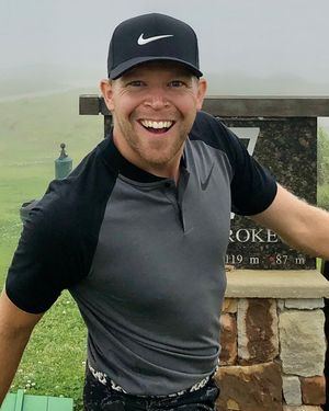 Image post by @alexknappegolf on Instagram