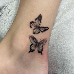 Image post by @jessfoxtattoos on Instagram