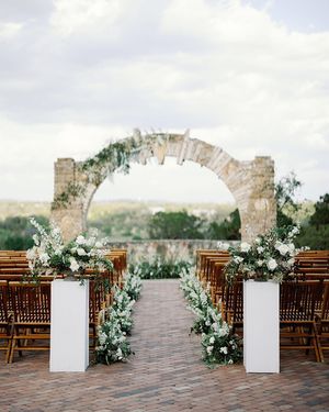 Image post by @thebloombartx on Instagram