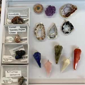 Image post by @beadcache on Instagram