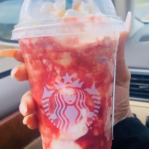 Image post by @blackgirlsinstarbucks on Instagram