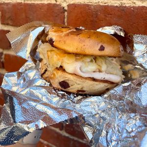 Image post by @bagelstreetdeli on Instagram