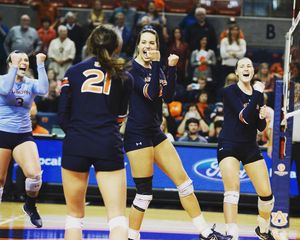Image post by @auburnvolleyball on Instagram