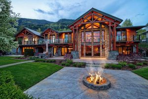 Image post by @christiesrealestate on Instagram