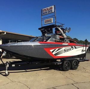 Image post by @tigeboats on Instagram