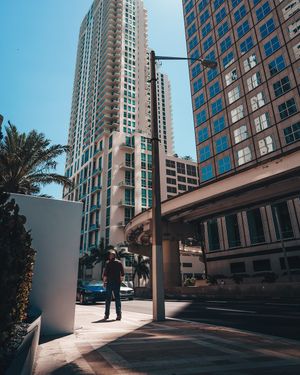 Image post by @its_holes on Instagram