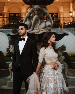 Image post by @thismodernlovephoto on Instagram