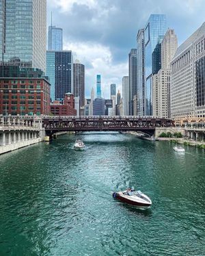 Image post by @chicago.explore on Instagram