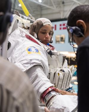 Image post by @nasaartemis on Instagram
