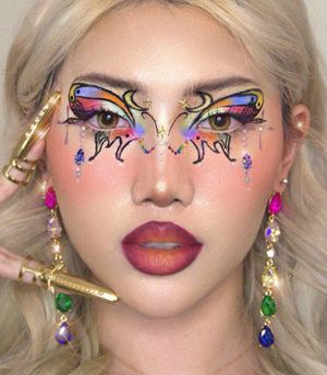 Image post by @serenaaide on Instagram