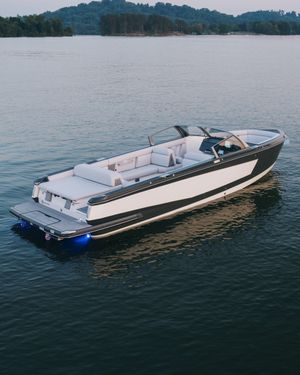 Image post by @aviaraboats on Instagram