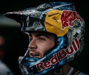 Image post by @foxmtb on Instagram