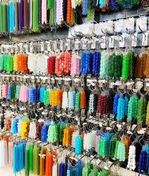 Image post by @beadcache on Instagram