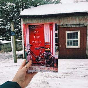 Image post by @gallerybooks on Instagram