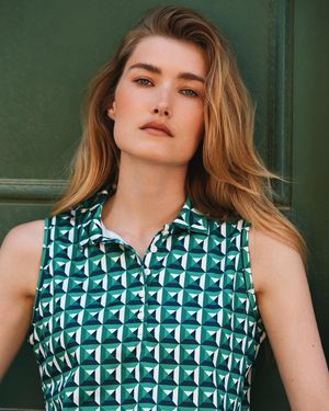Image post by @aputnambrand on Instagram