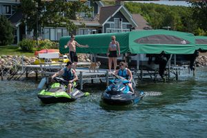 Image post by @lakecountrybarge on Facebook