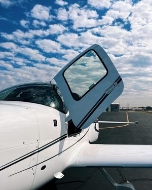 Image post by @statureaviation on Instagram