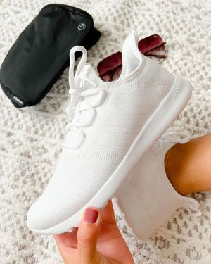 Image post by @dsw on Instagram