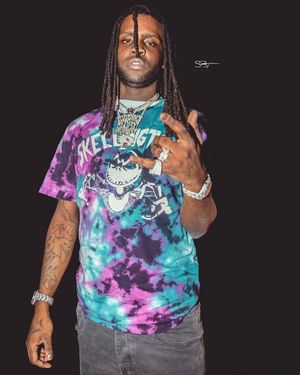 Image post by @shotbytwinky on Instagram