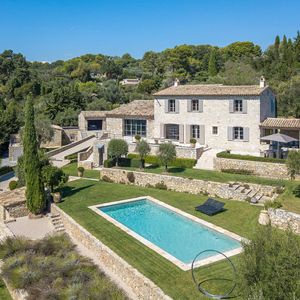 Image post by @christiesrealestate on Instagram