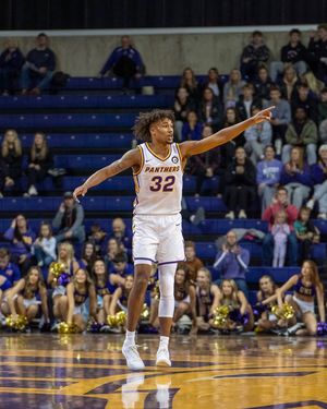 Image post by @uni_basketball on Instagram