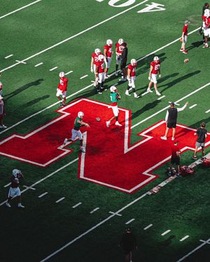 Image post by @HuskerFBNation on Twitter/X