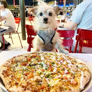 Image post by @parryspizza on Instagram