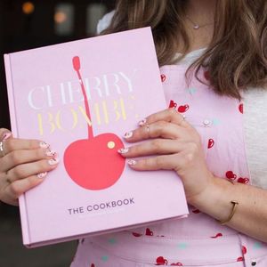 Image post by @cherrybombe on Instagram