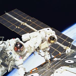 Image post by @nasaartemis on Instagram