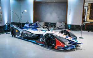 Image post by @mahindraracing on Instagram