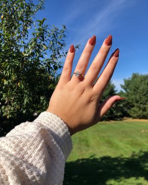 Image post by @theknot on Instagram