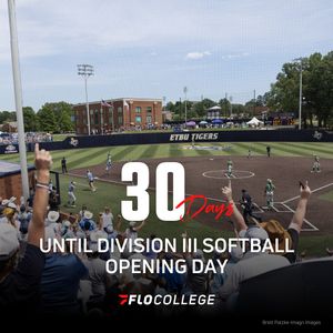 Image post by @flosoftball on Instagram