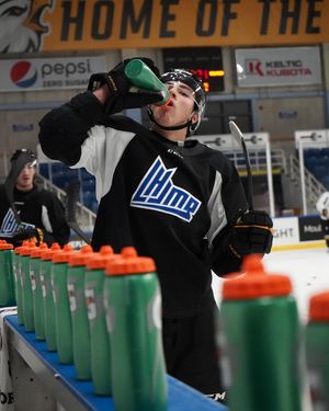 Image post by @cbehockey on Instagram