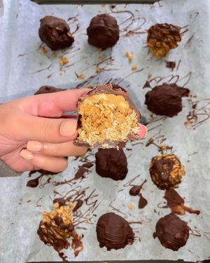 Image post by @skinnymechocolates on Instagram