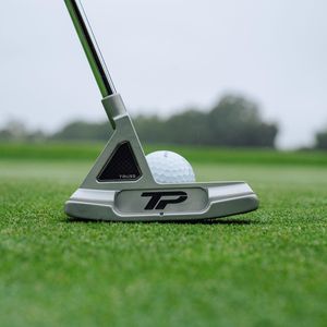 Image post by @taylormade_golf_japan on Instagram