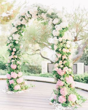 Image post by @eventsbyroam on Instagram