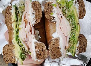 Image post by @bagelstreetdeli on Instagram