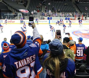 Image post by @nyislanders on Instagram