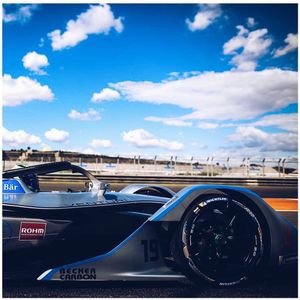 Image post by @susie_wolff on Instagram