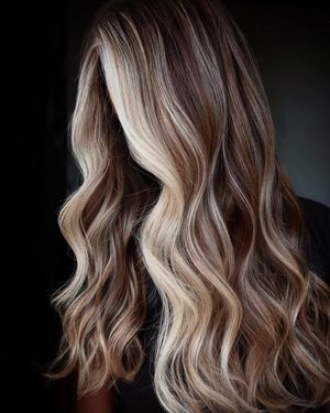 Image post by @behindthechair_com on Instagram