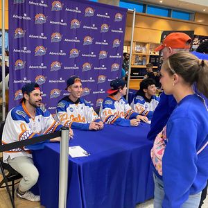 Image post by @ufhockey on Instagram