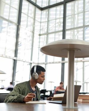 Image post by @bose on Instagram