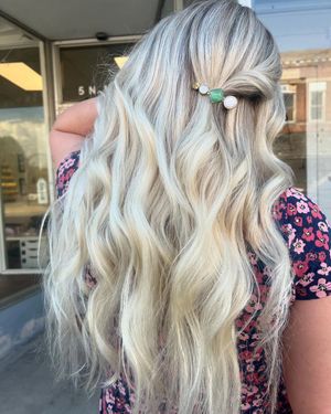 Image post by @behindthechair_com on Instagram