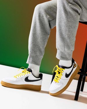Image post by @footlocker on Instagram