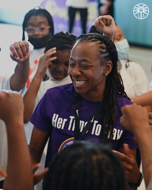 Image post by @la_sparks on Instagram