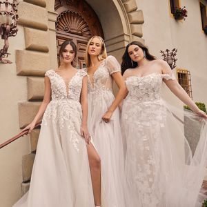 Image post by @theknot on Instagram