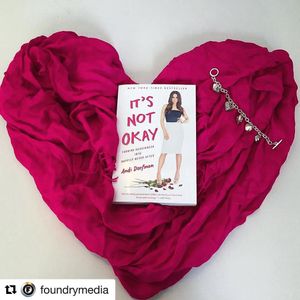Image post by @gallerybooks on Instagram