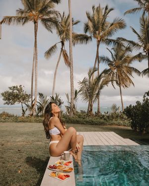 Image post by @belowthesamesun on Instagram