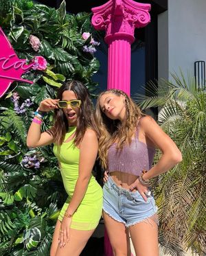 Image post by @shein_us on Instagram